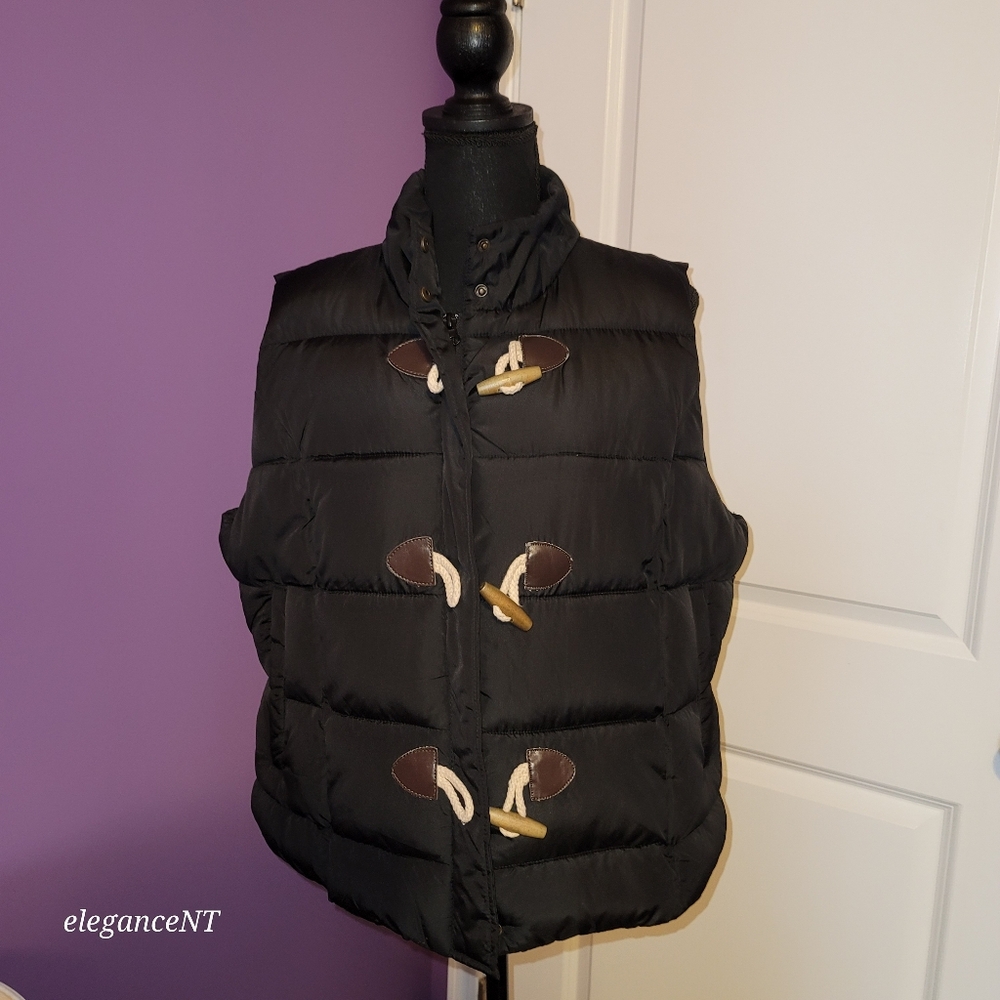 Arizona Jeans Black Puffer Vest with Toggle Closures Sz: 1X - Picture 9 of 12